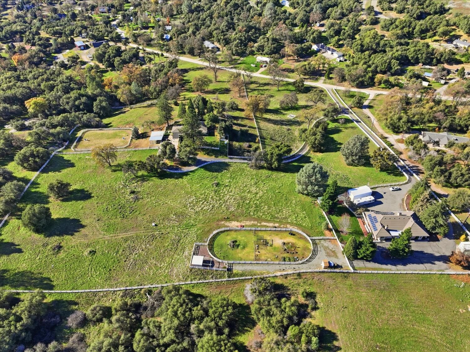 43319 Leach Rd, Ahwahnee, CA 93601