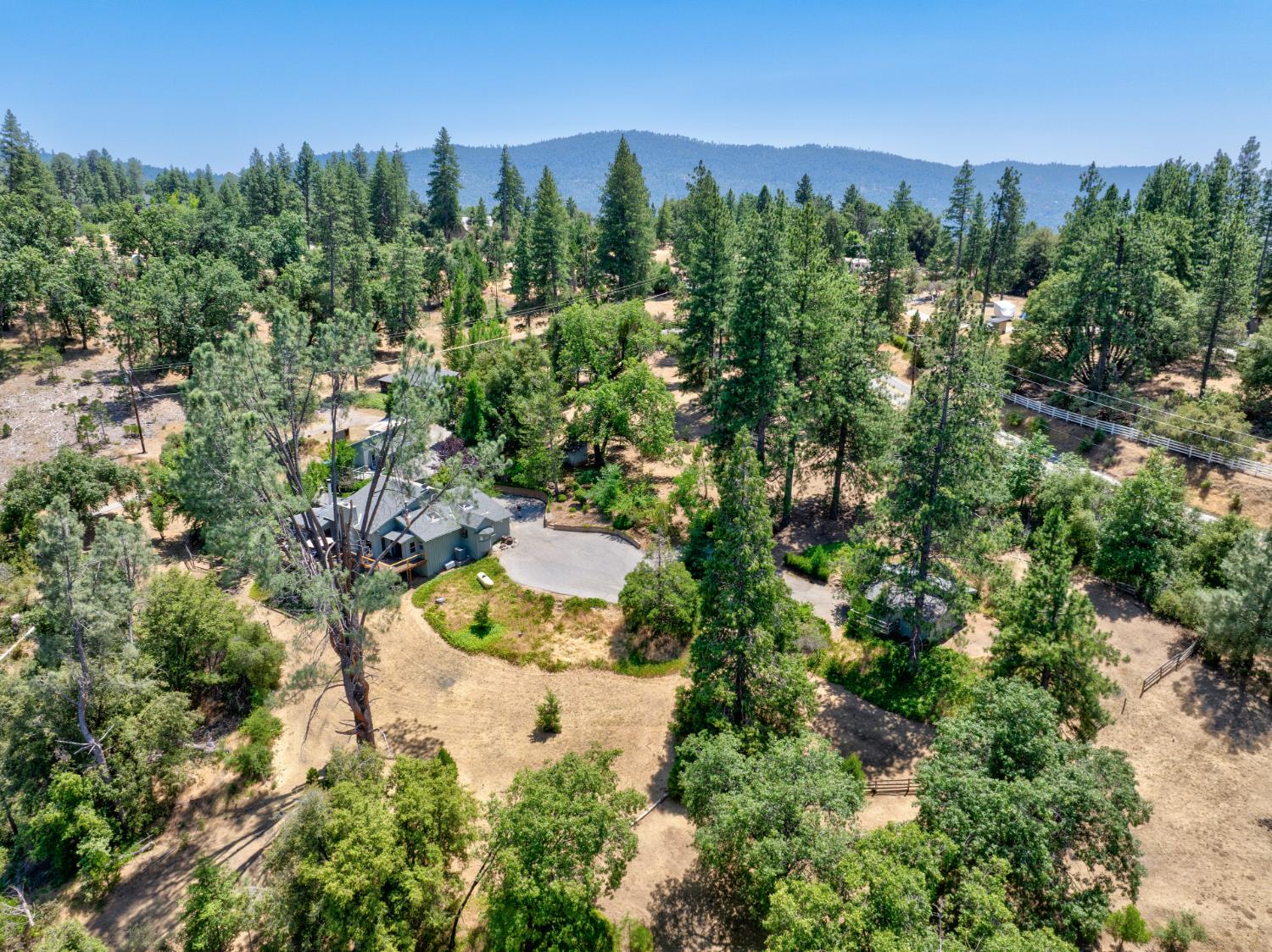 52038 Road 426, Oakhurst, CA 93644