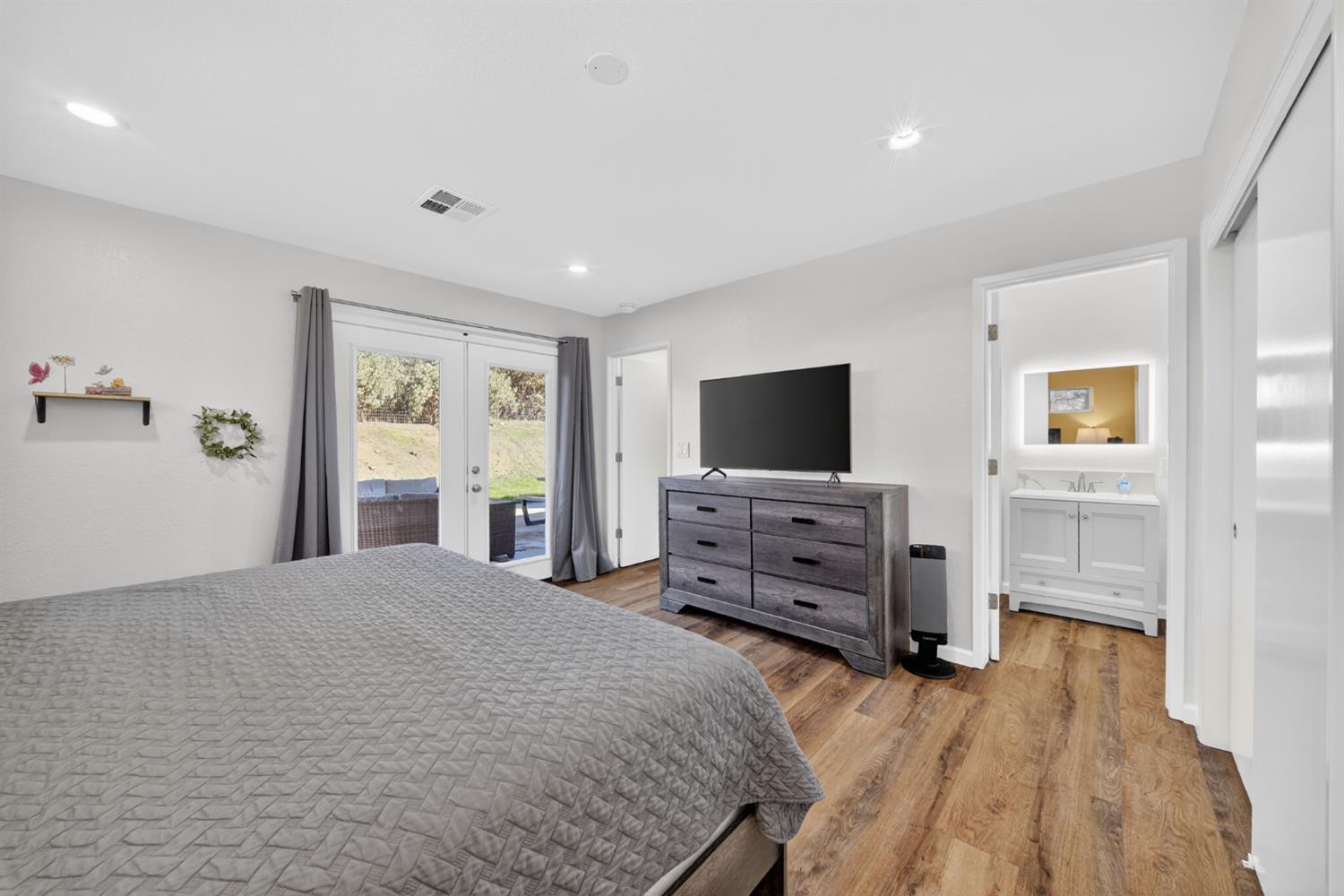 41987 Crass Dr, Oakhurst, CA 93644