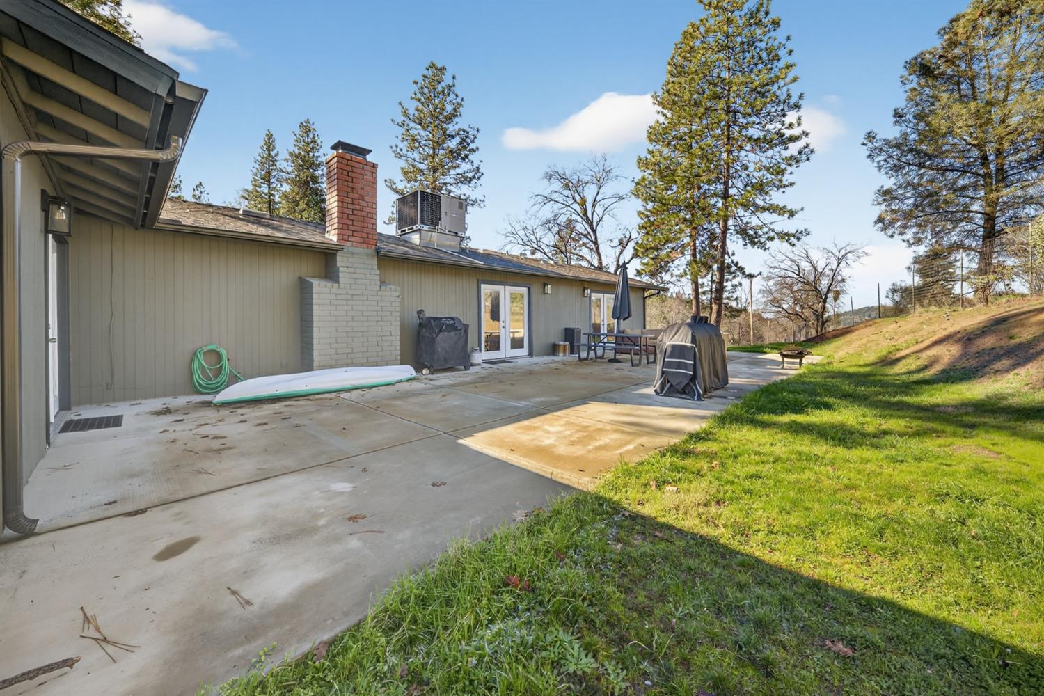 41987 Crass Dr, Oakhurst, CA 93644