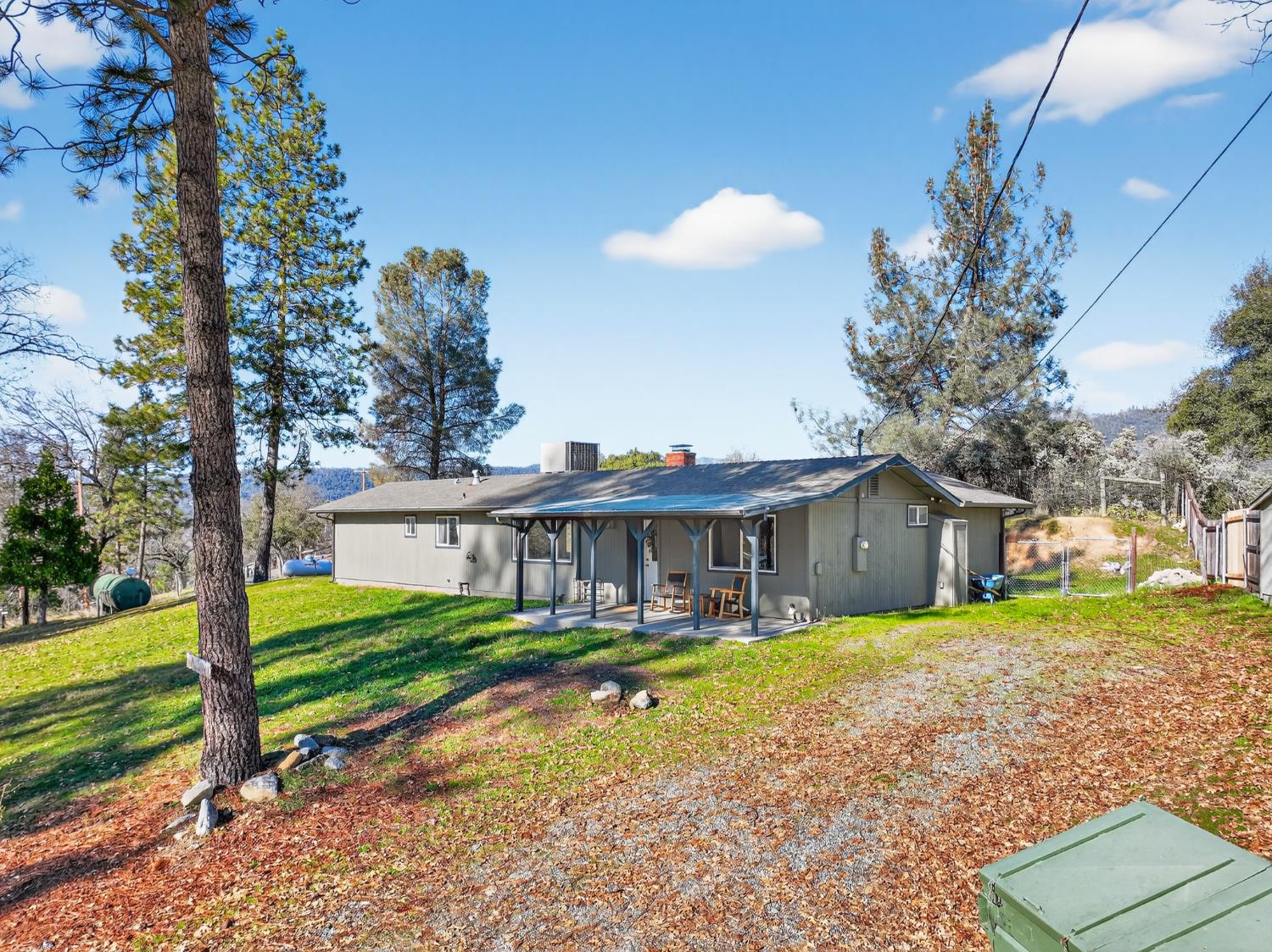 41987 Crass Dr, Oakhurst, CA 93644