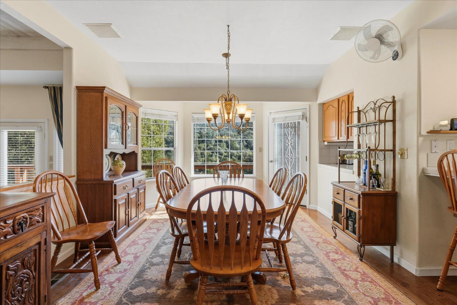 39309 Forest Park Ln, Oakhurst, CA 93644