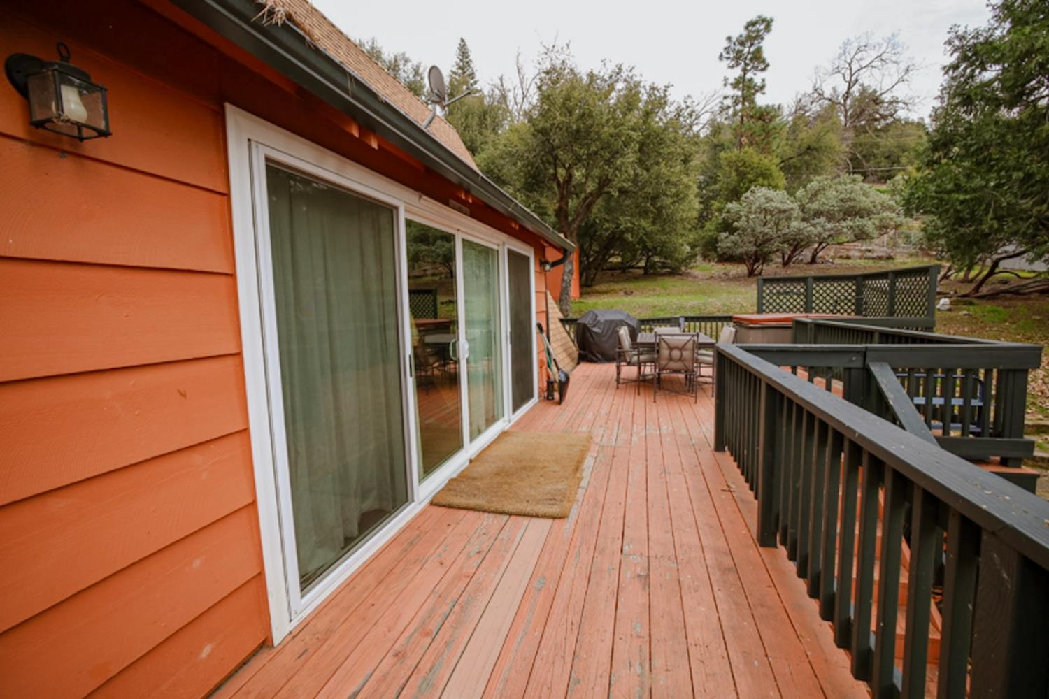 43285 W Sugar Pine, Oakhurst, CA 93644
