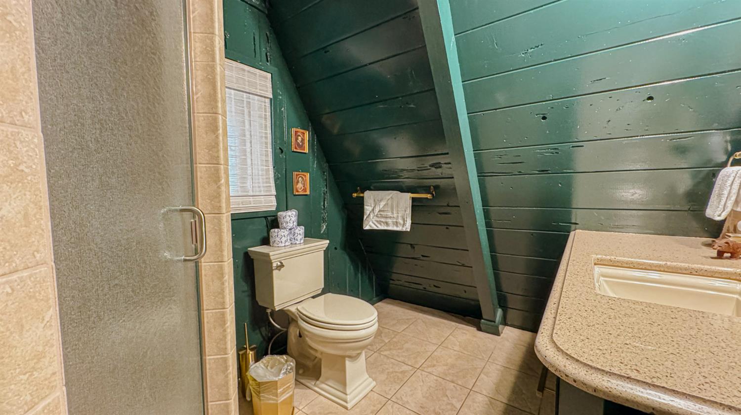 43285 W Sugar Pine, Oakhurst, CA 93644