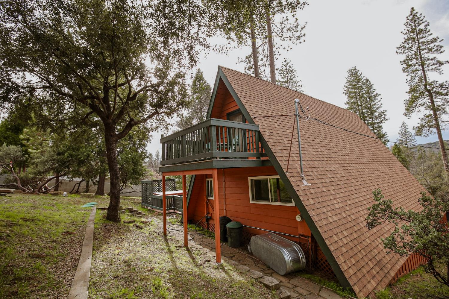 43285 W Sugar Pine, Oakhurst, CA 93644
