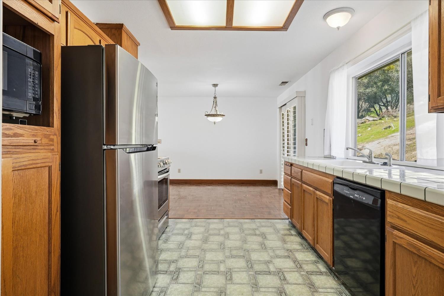 30917 N Dome Dr, Coarsegold, CA 93614