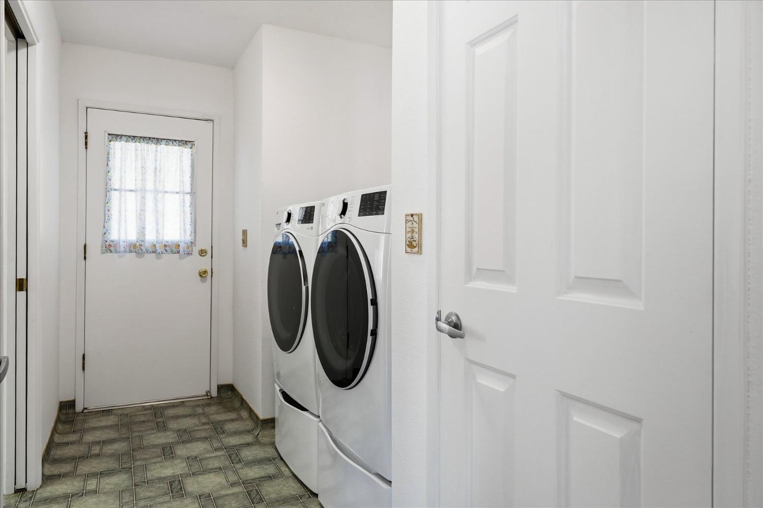 30917 N Dome Dr, Coarsegold, CA 93614