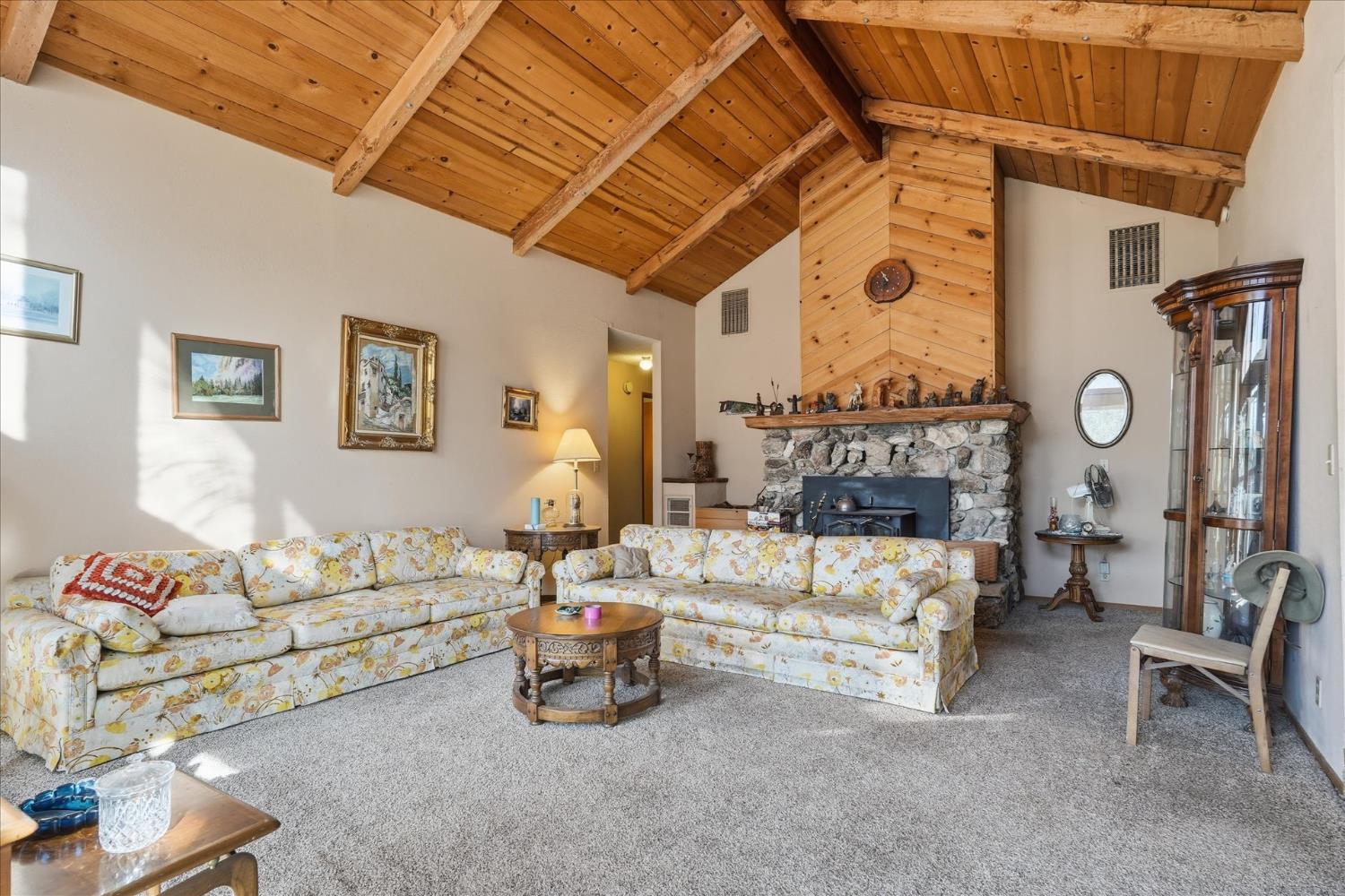 51590 Coyote Ridge Rd, Oakhurst, CA 93644