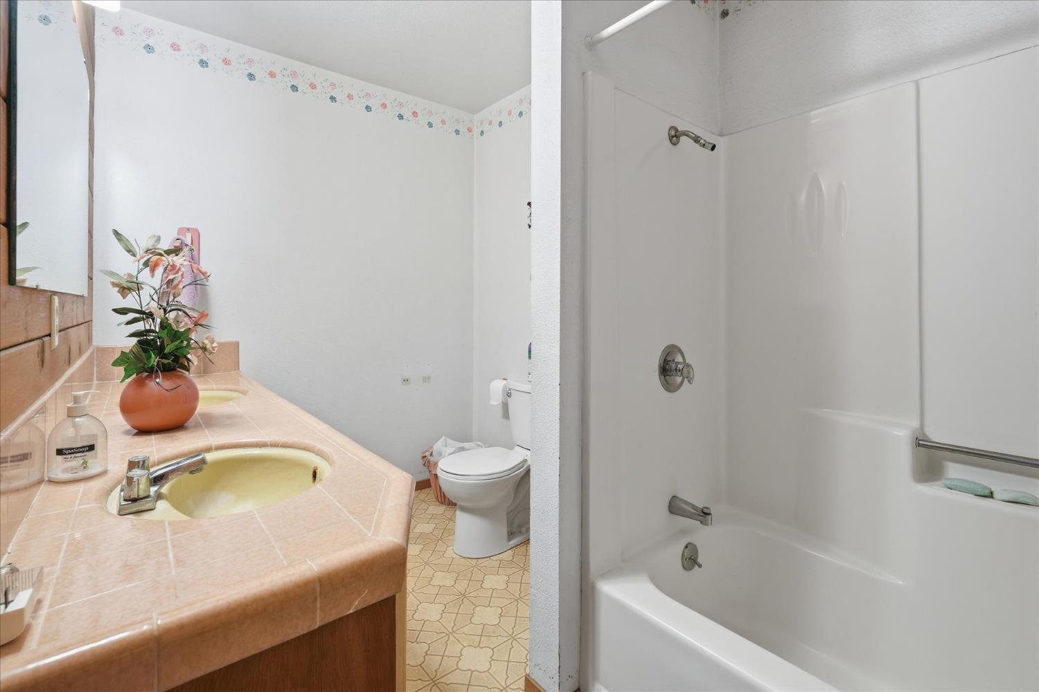 51590 Coyote Ridge Rd, Oakhurst, CA 93644