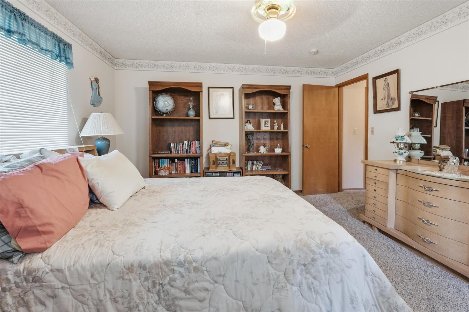 51590 Coyote Ridge Rd, Oakhurst, CA 93644