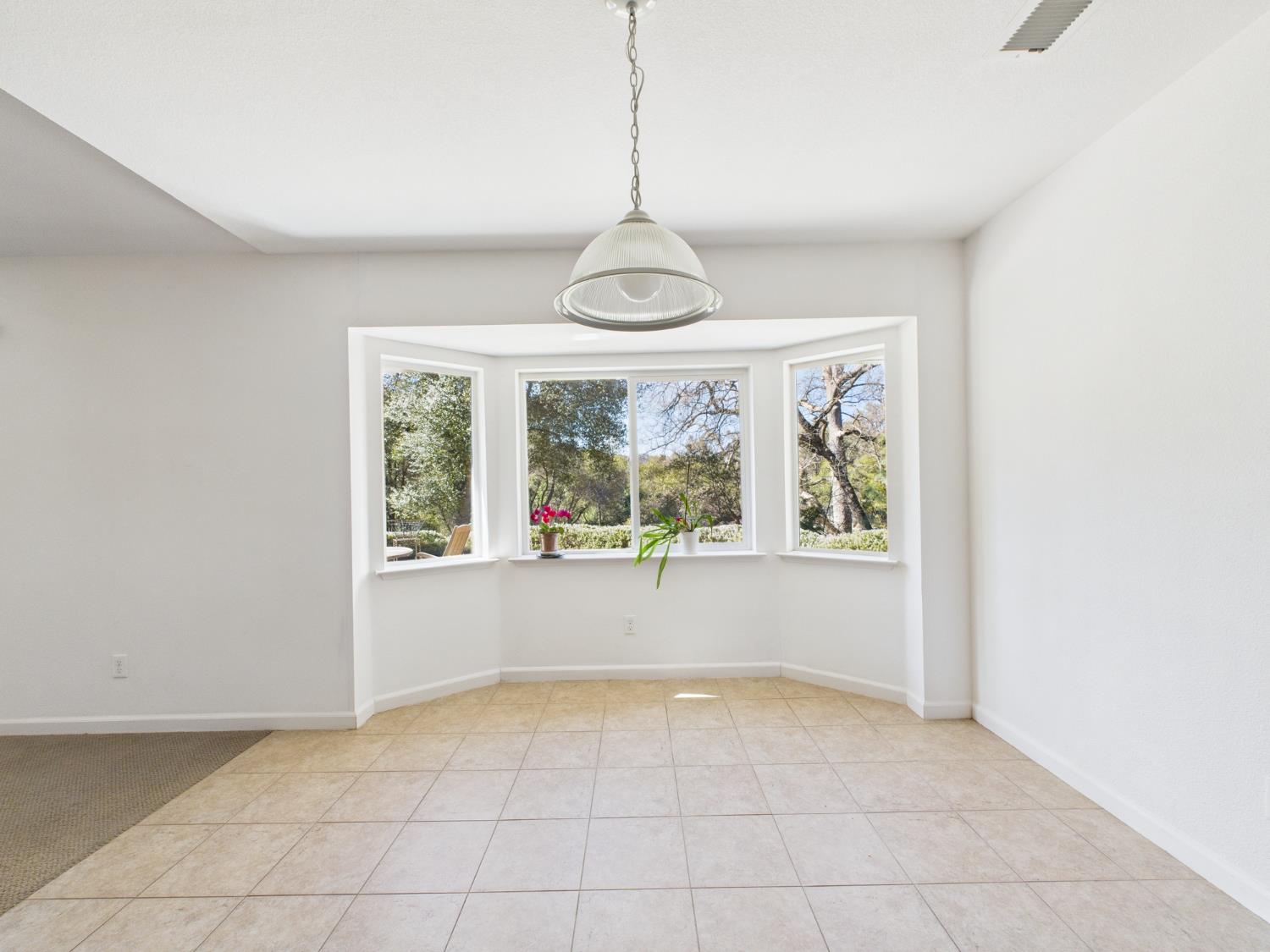 37550 Mountain Lakes Rd, Oakhurst, CA 93644