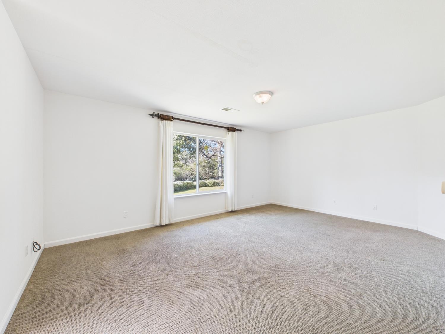 37550 Mountain Lakes Rd, Oakhurst, CA 93644