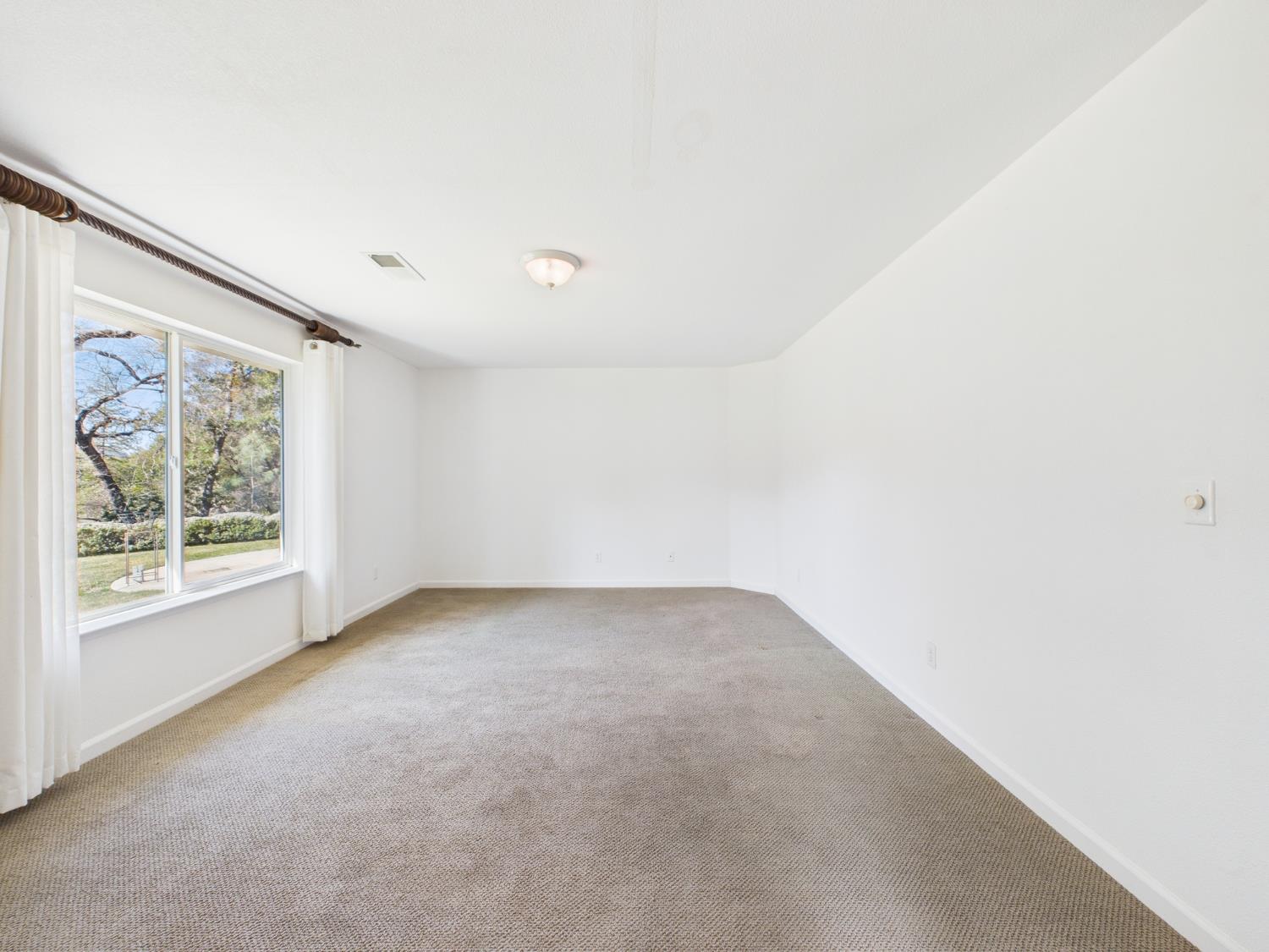 37550 Mountain Lakes Rd, Oakhurst, CA 93644