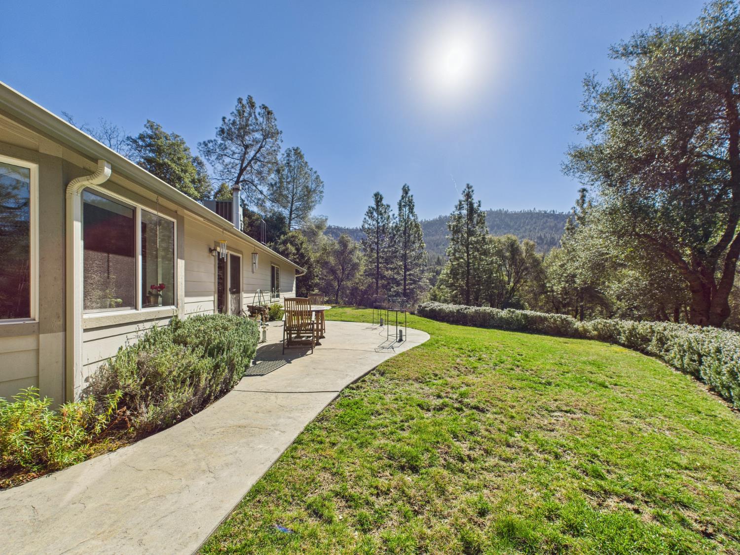 37550 Mountain Lakes Rd, Oakhurst, CA 93644