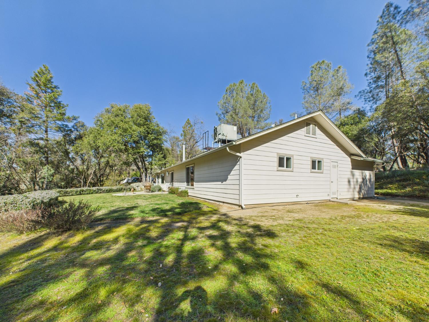 37550 Mountain Lakes Rd, Oakhurst, CA 93644