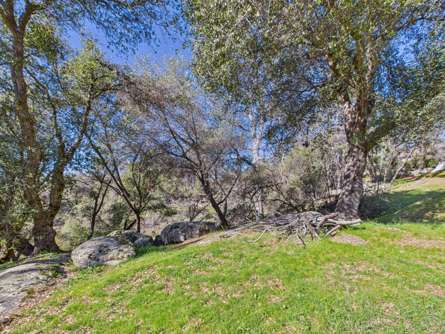 37550 Mountain Lakes Rd, Oakhurst, CA 93644