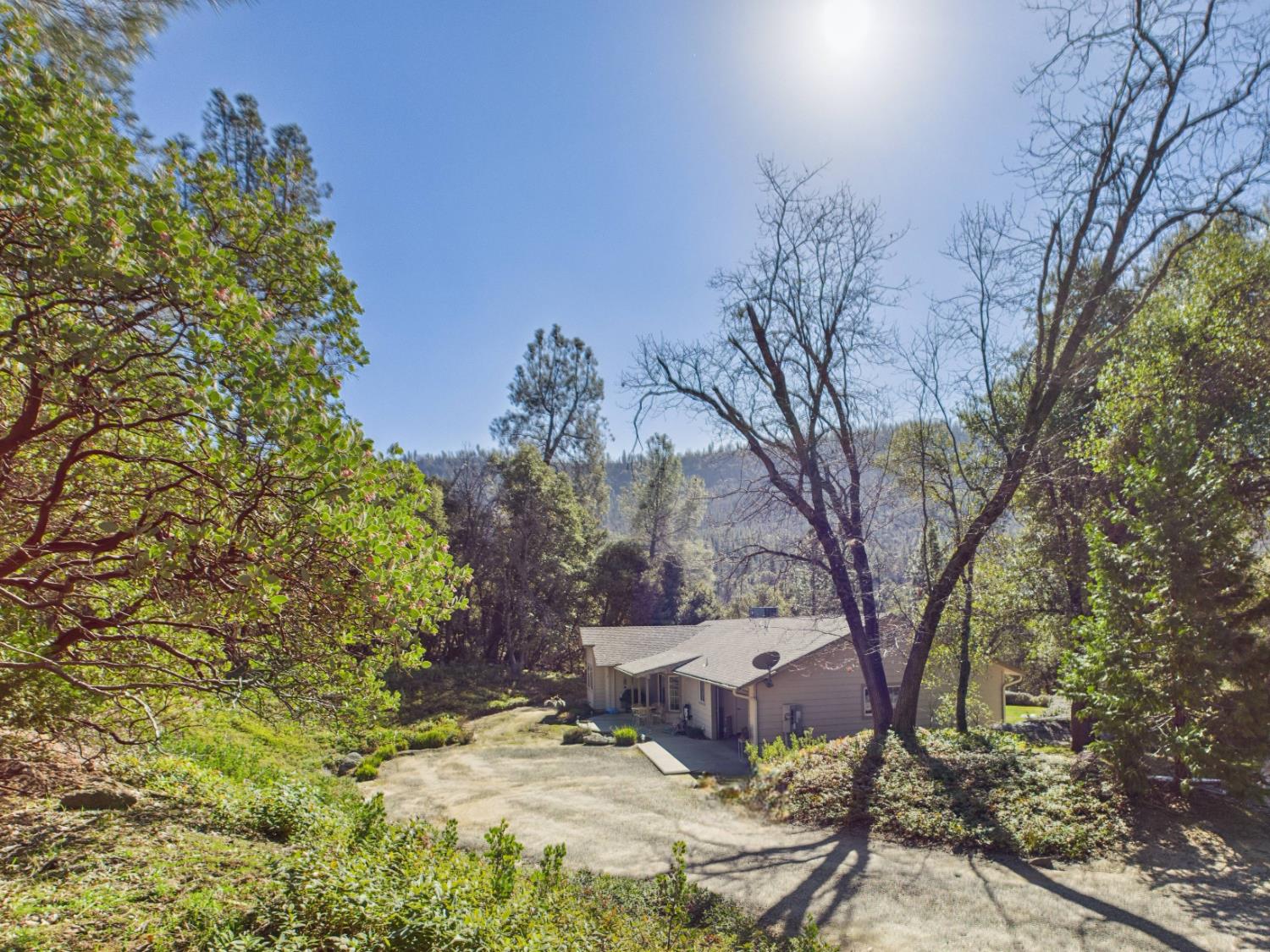 37550 Mountain Lakes Rd, Oakhurst, CA 93644