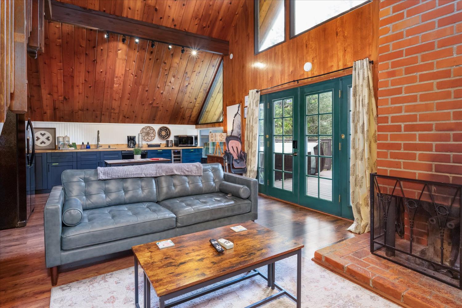 52966 Chapparal Dr, Oakhurst, CA 93644