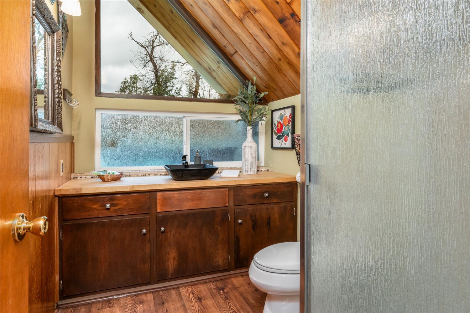 52966 Chapparal Dr, Oakhurst, CA 93644