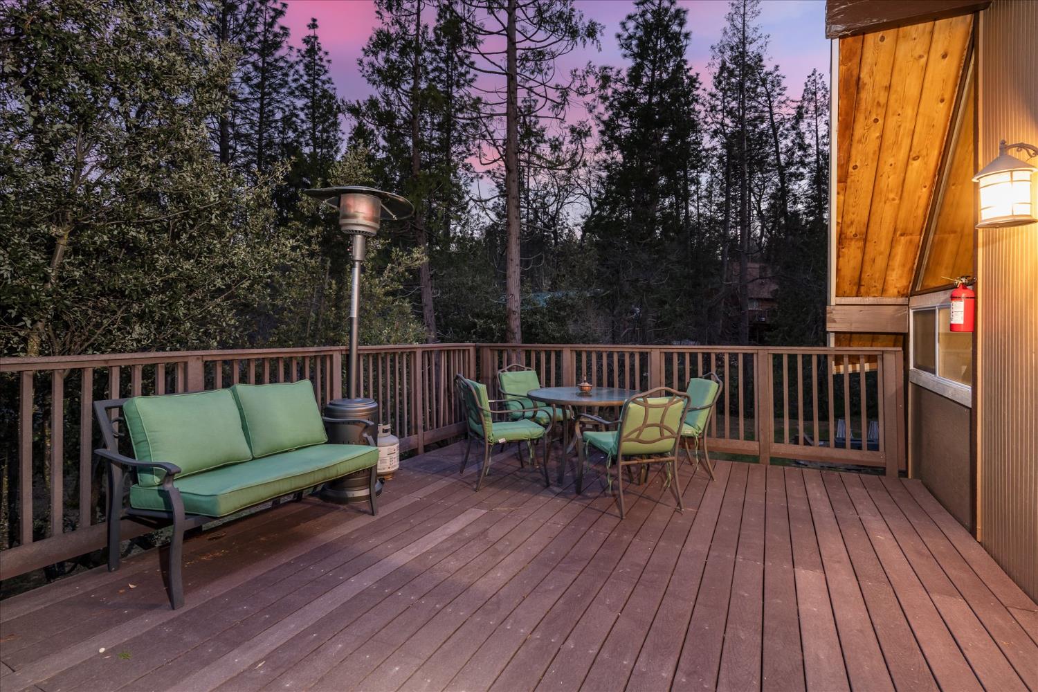 52966 Chapparal Dr, Oakhurst, CA 93644