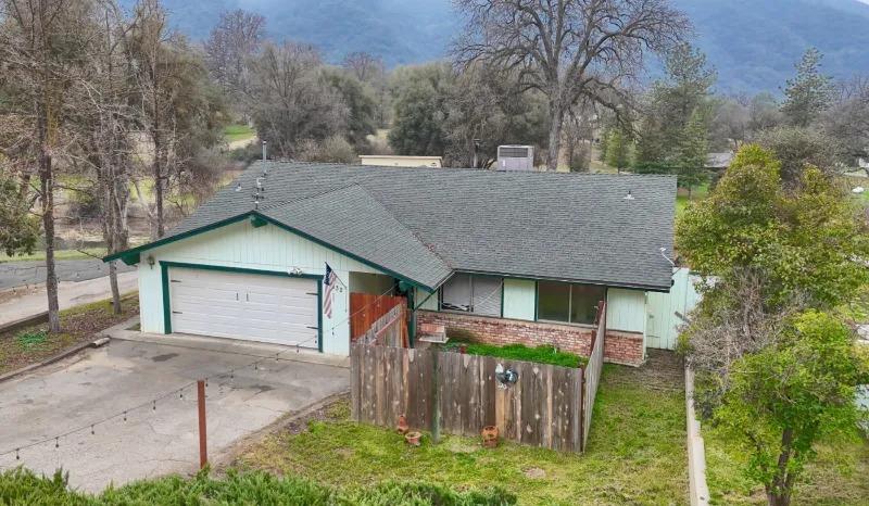 40632 Goldside Dr, Oakhurst, CA 93644