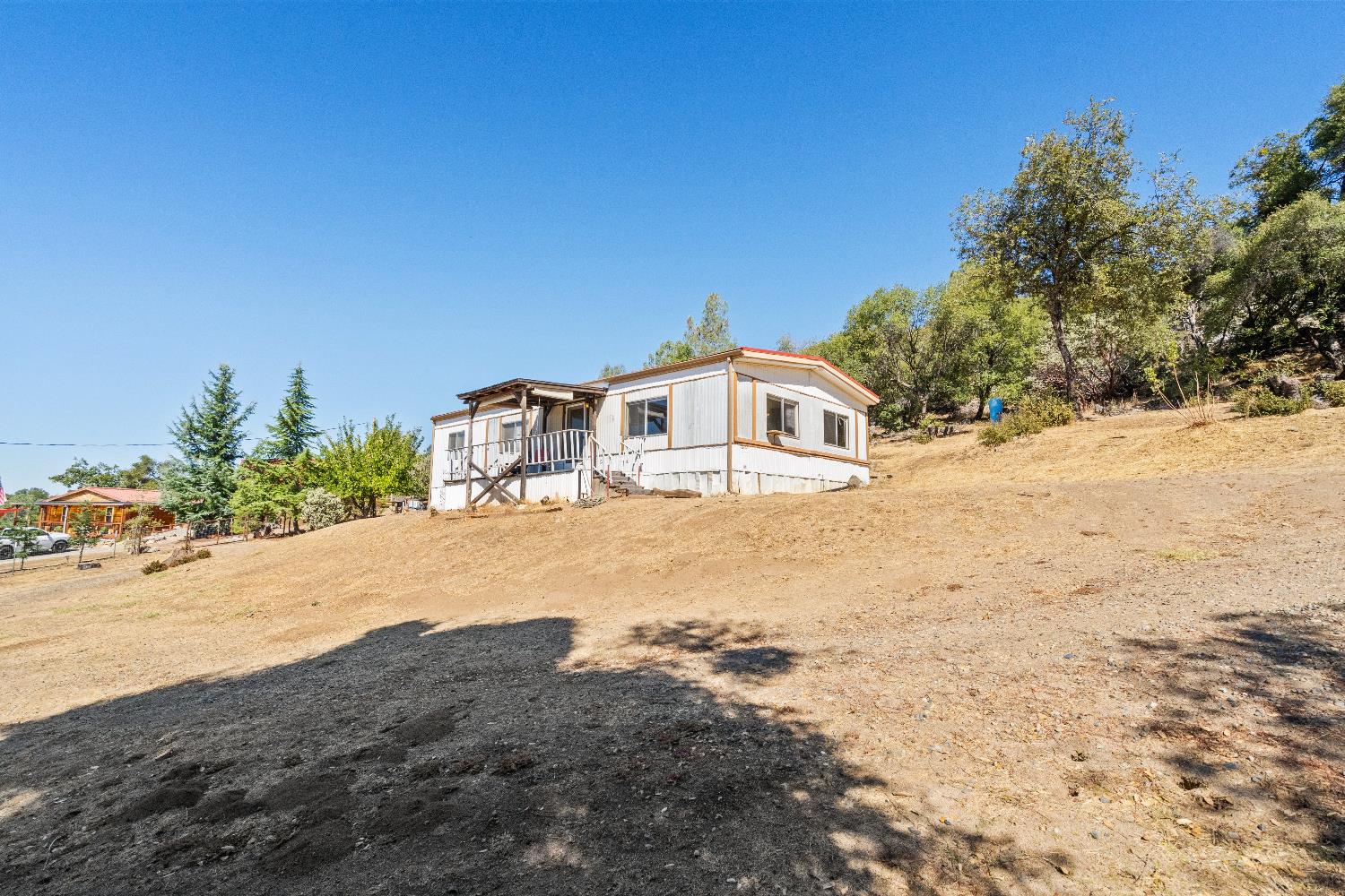 40882 Jean Rd E, Oakhurst, CA 93644
