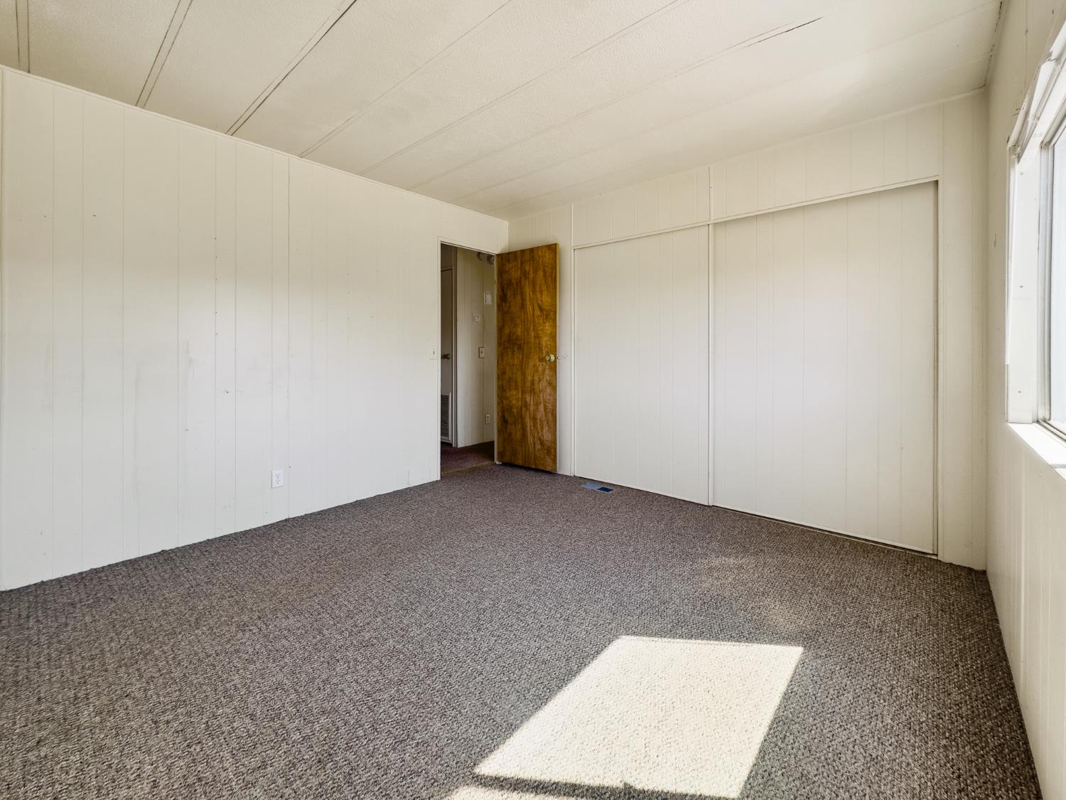 40882 Jean Rd E, Oakhurst, CA 93644