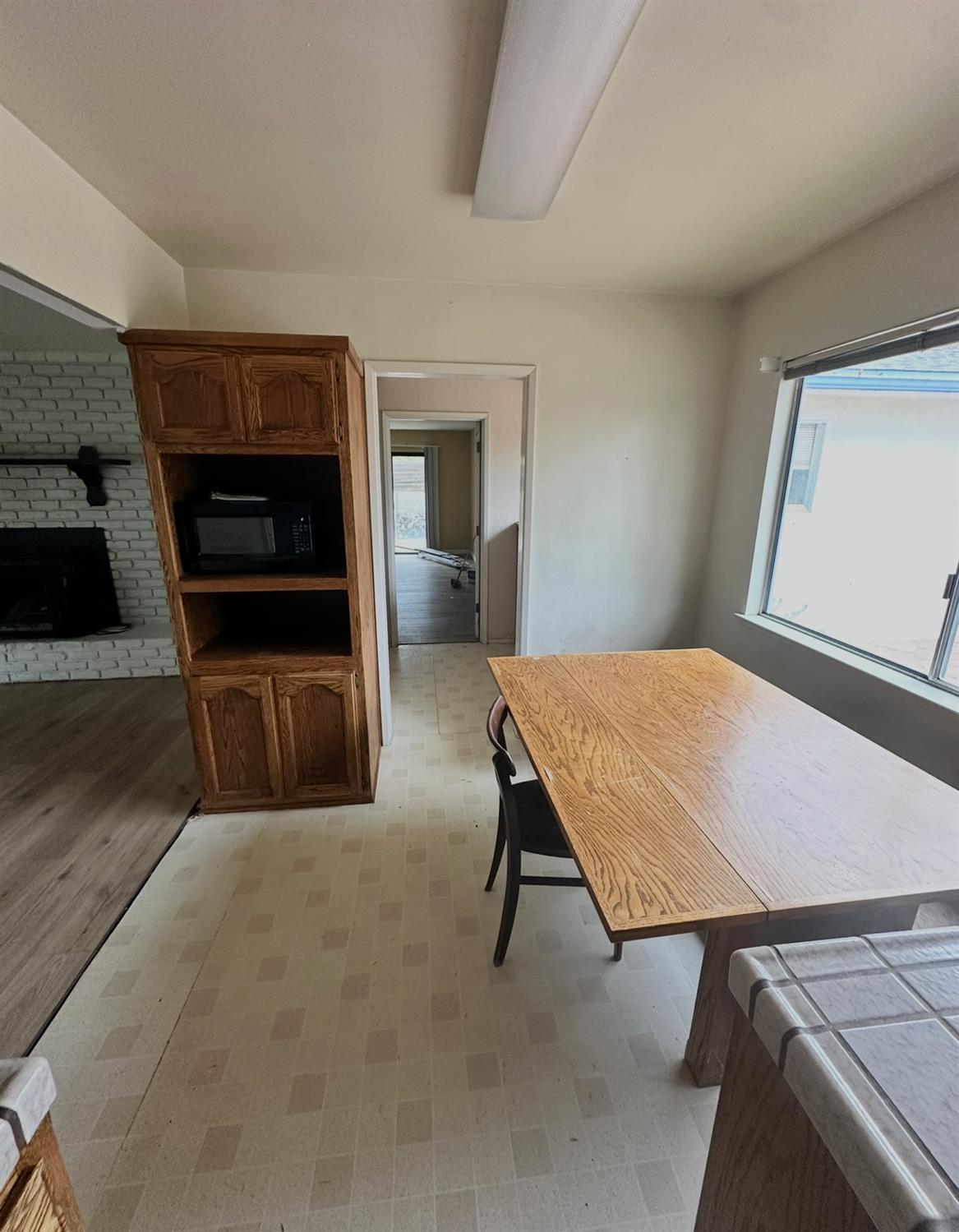 42912 Country Club Dr E, Oakhurst, CA 93644