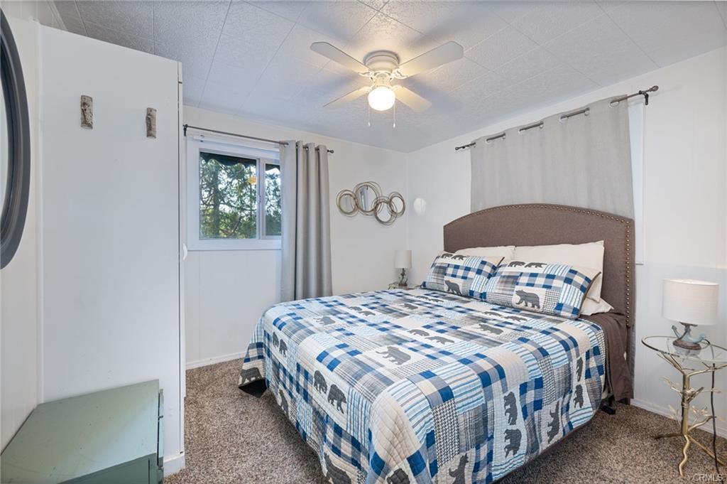 43207 W Sugar Pine Dr, Oakhurst, CA 93644