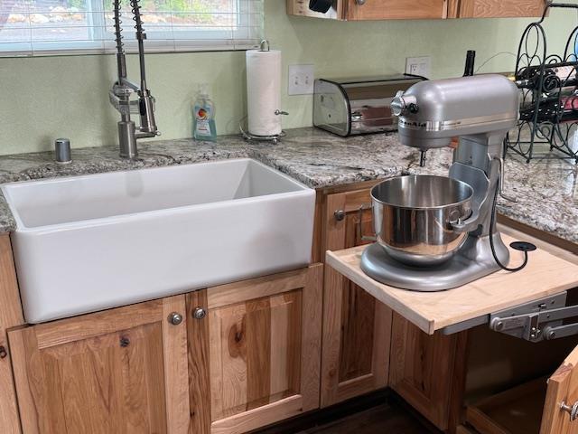 39468 Summit Dr, Oakhurst, CA 93644