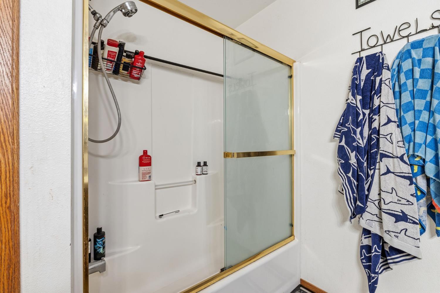 40875 Griffin Dr, Oakhurst, CA 93644