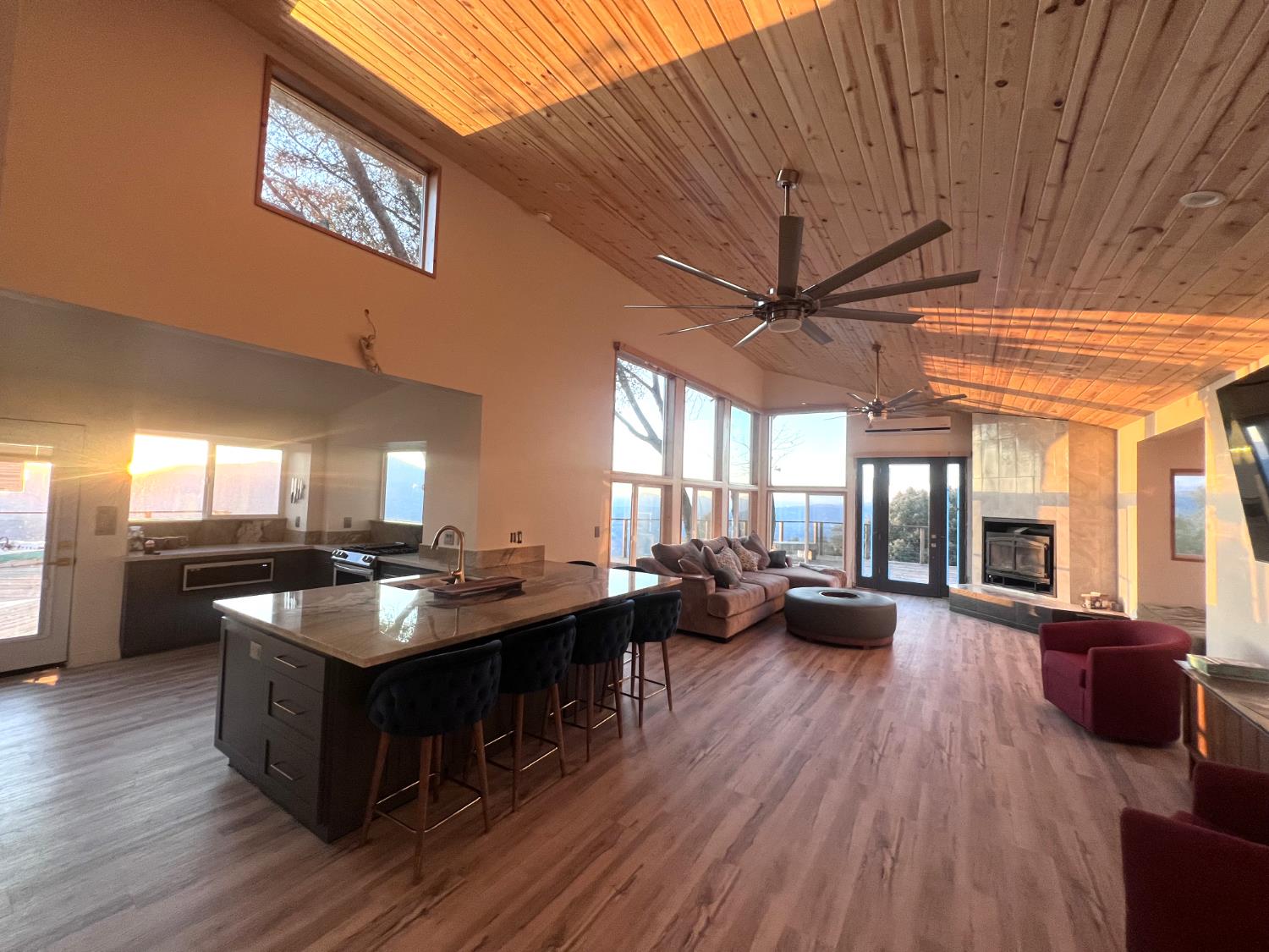 51571 Coyote Ridge Rd, Oakhurst, CA 93644