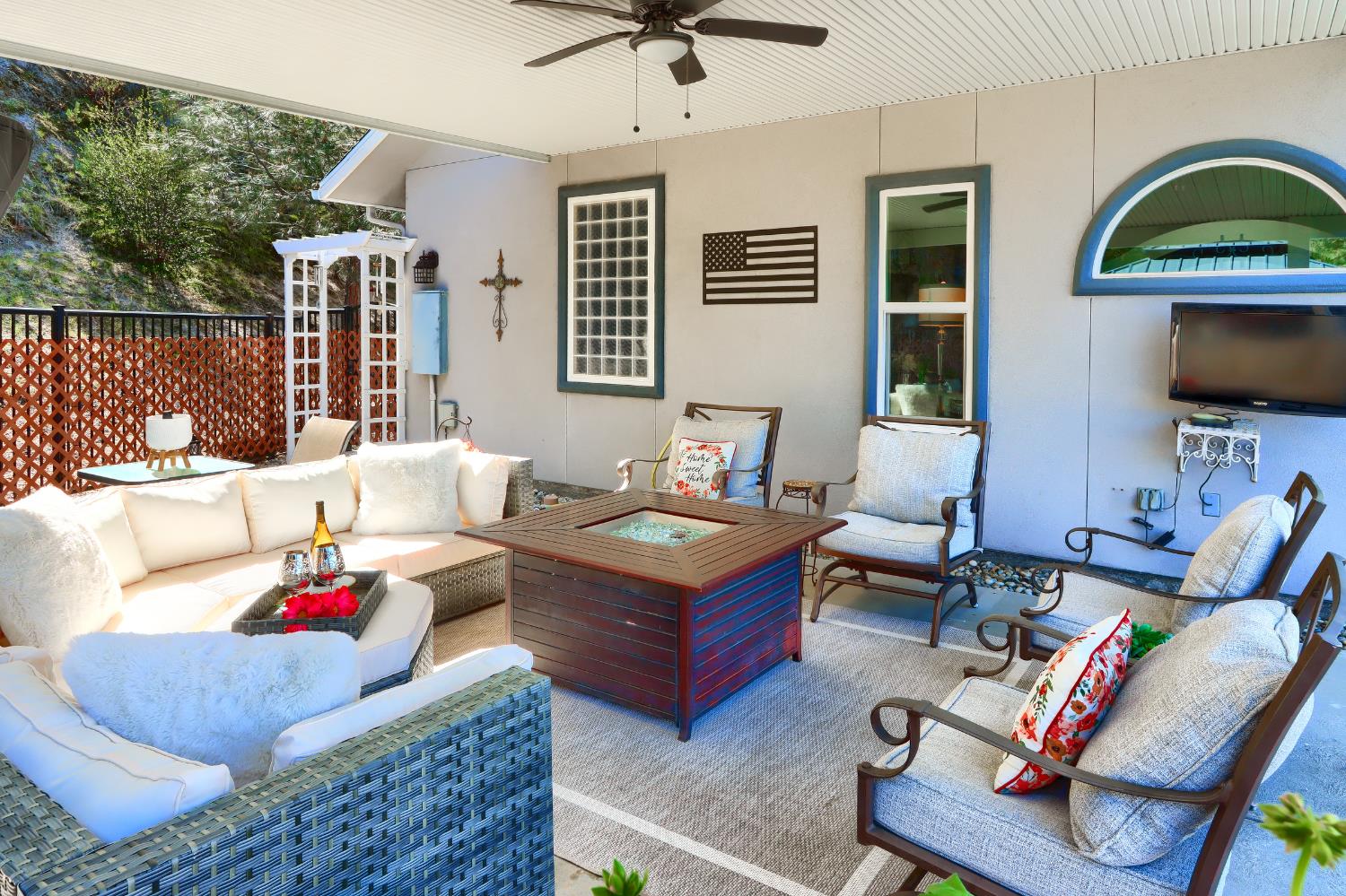 42038 Empty Creek, Oakhurst, CA 93644