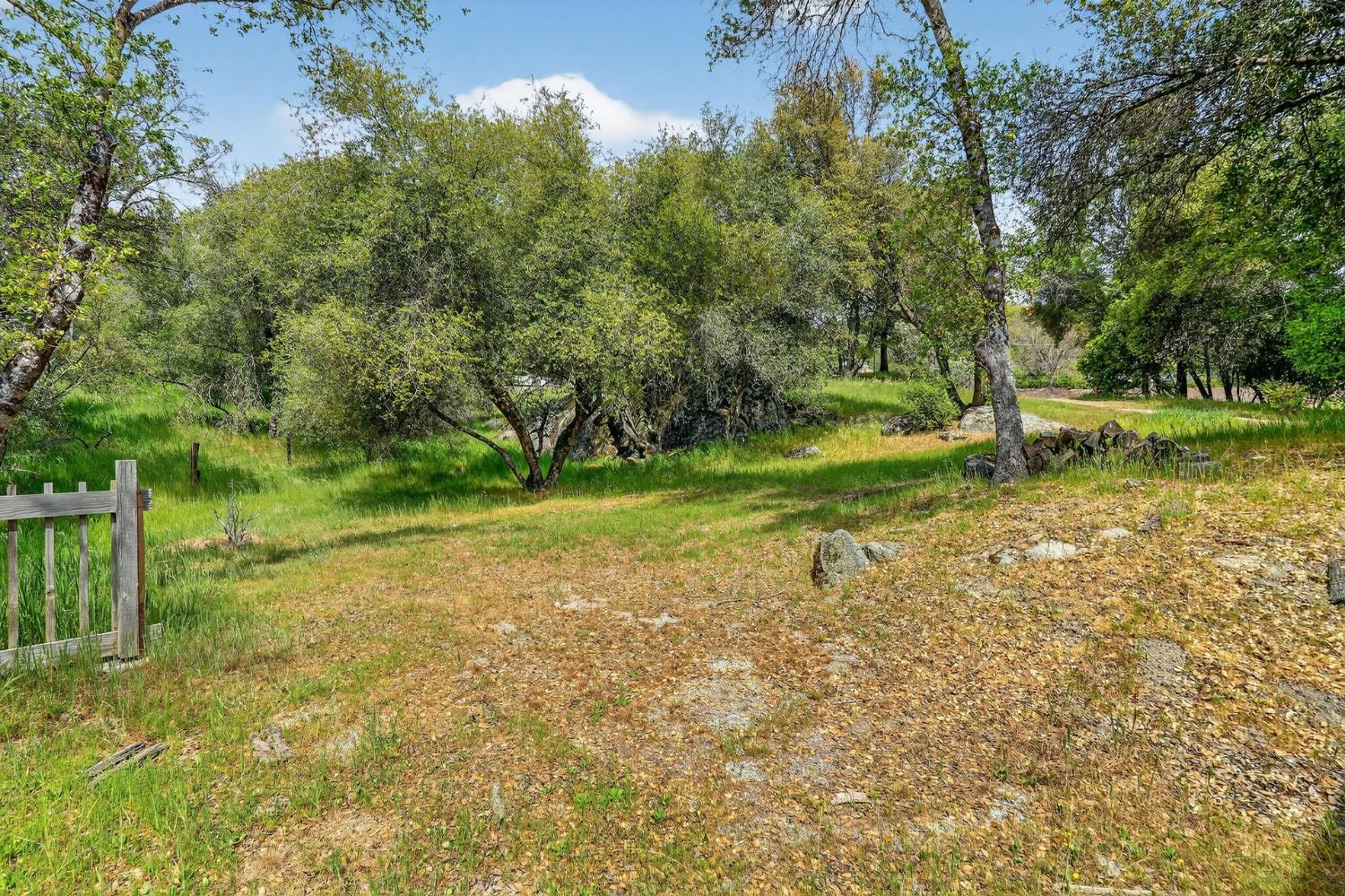 40790 Hwy 49, Oakhurst, CA 93644