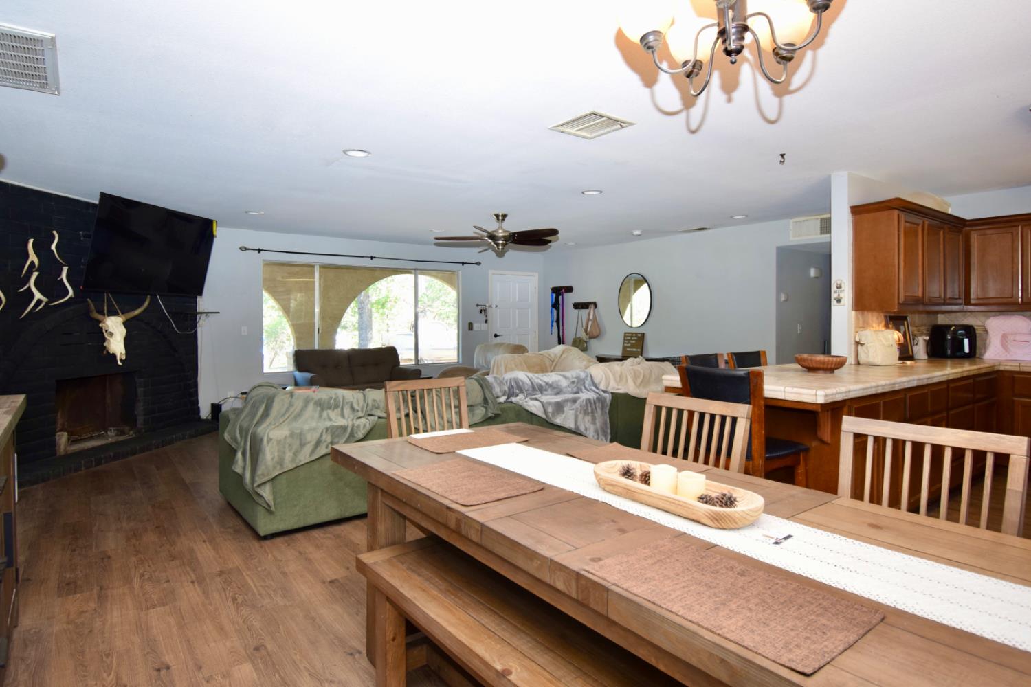 39384 Road 425B, Oakhurst, CA 93644