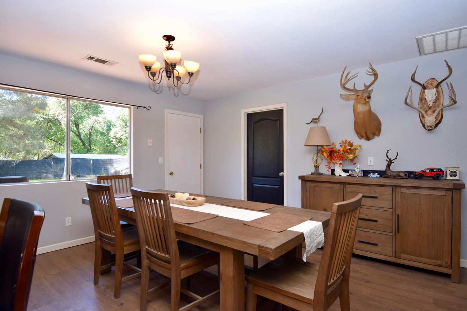 39384 Road 425B, Oakhurst, CA 93644