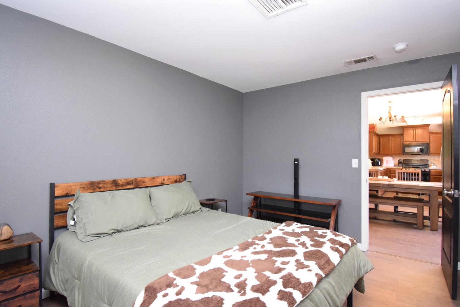 39384 Road 425B, Oakhurst, CA 93644