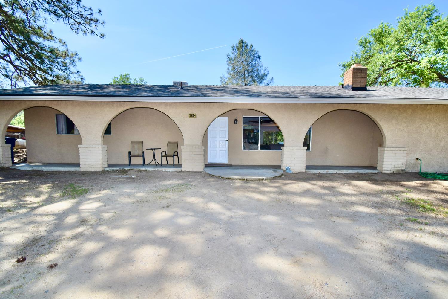 39384 Road 425B, Oakhurst, CA 93644