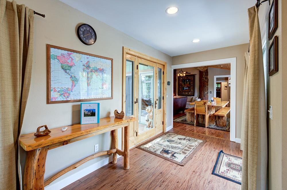 39410 Manzanita Dr, Oakhurst, CA 93644