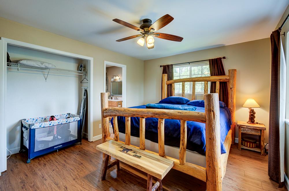 39410 Manzanita Dr, Oakhurst, CA 93644