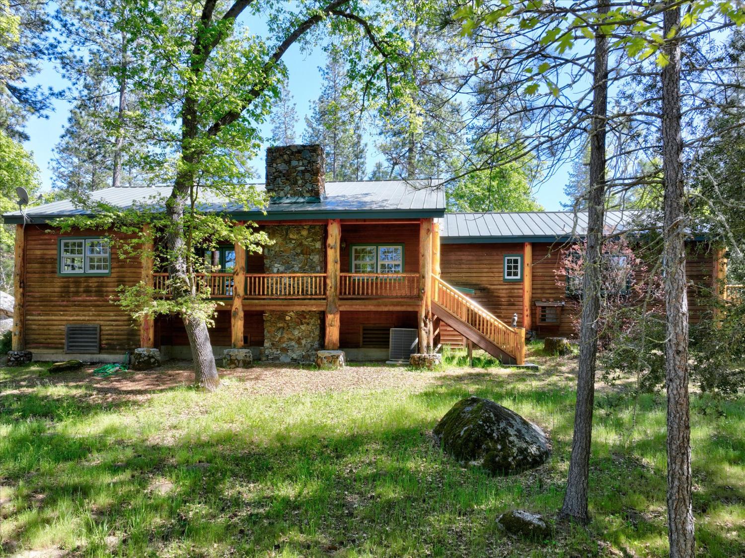 37733 37736 Black Ranch Rd, Oakhurst, CA 93644