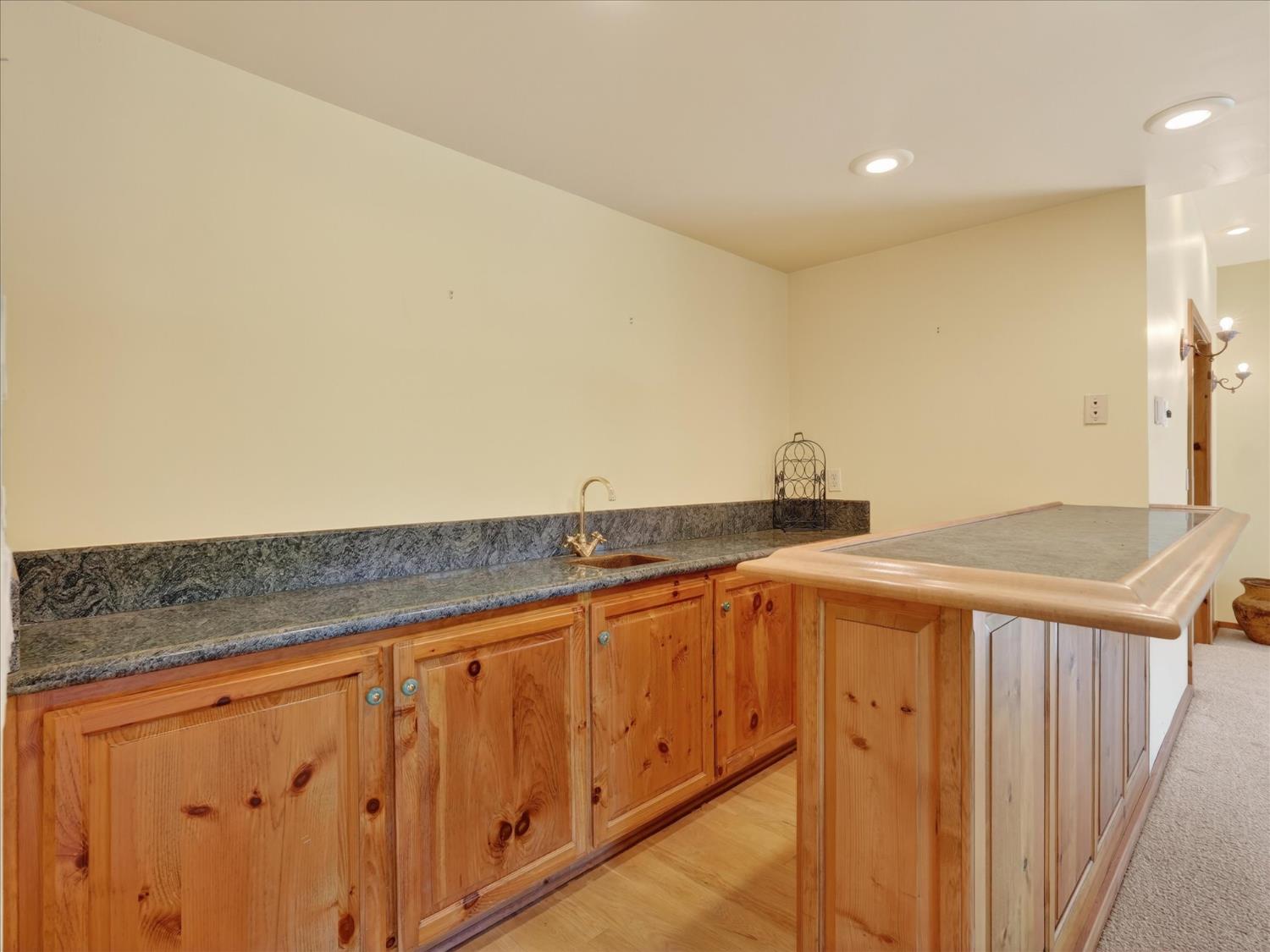 37733 37736 Black Ranch Rd, Oakhurst, CA 93644