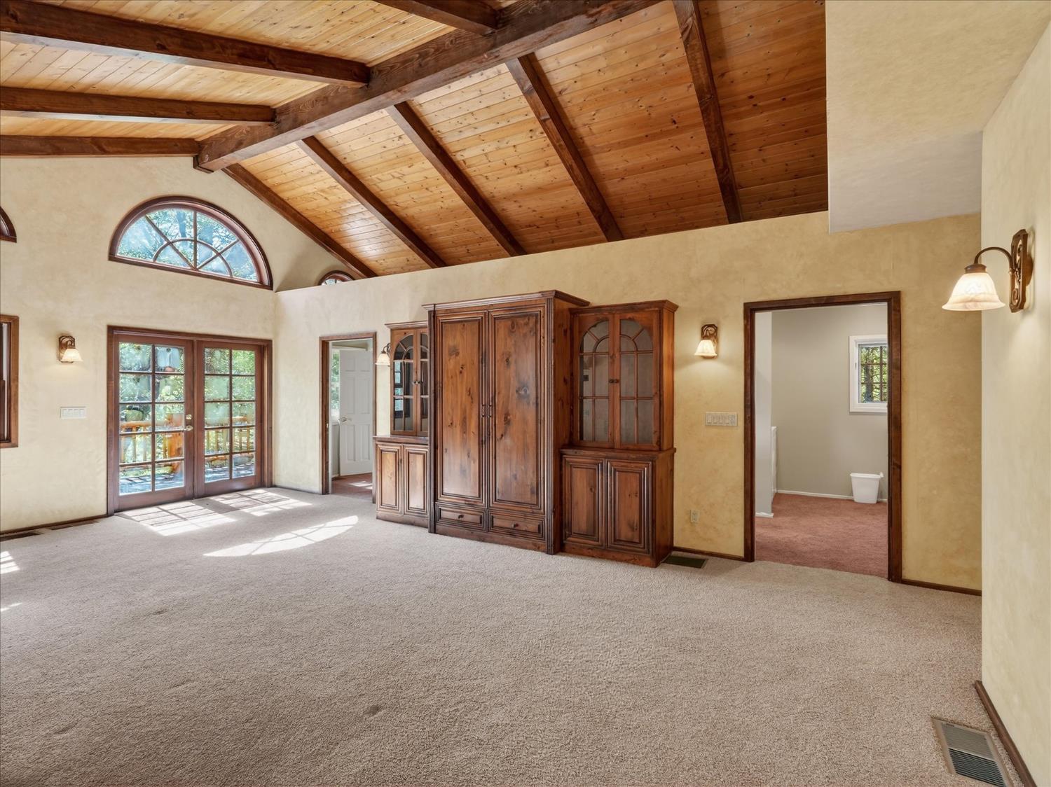 37733 37736 Black Ranch Rd, Oakhurst, CA 93644