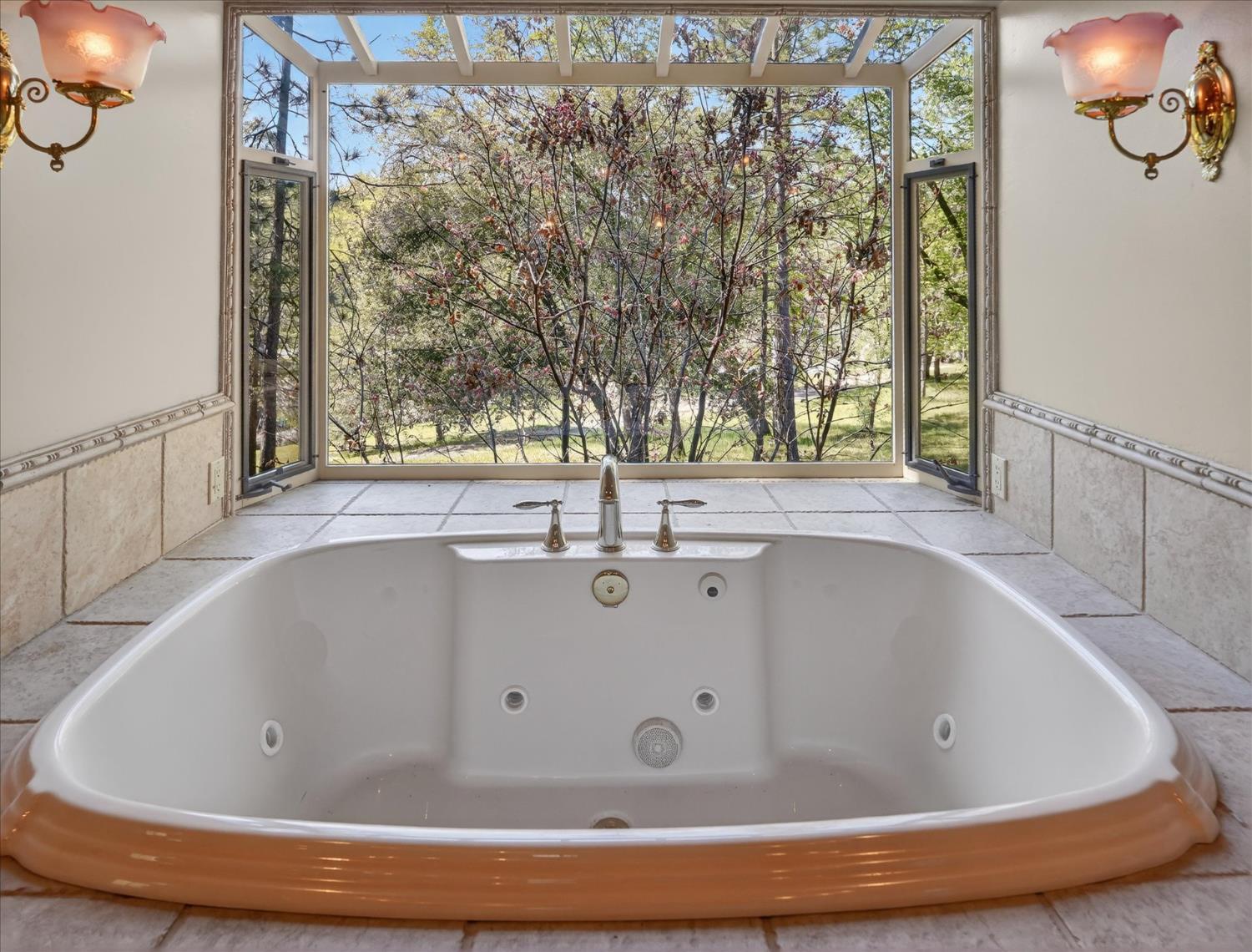 37733 37736 Black Ranch Rd, Oakhurst, CA 93644