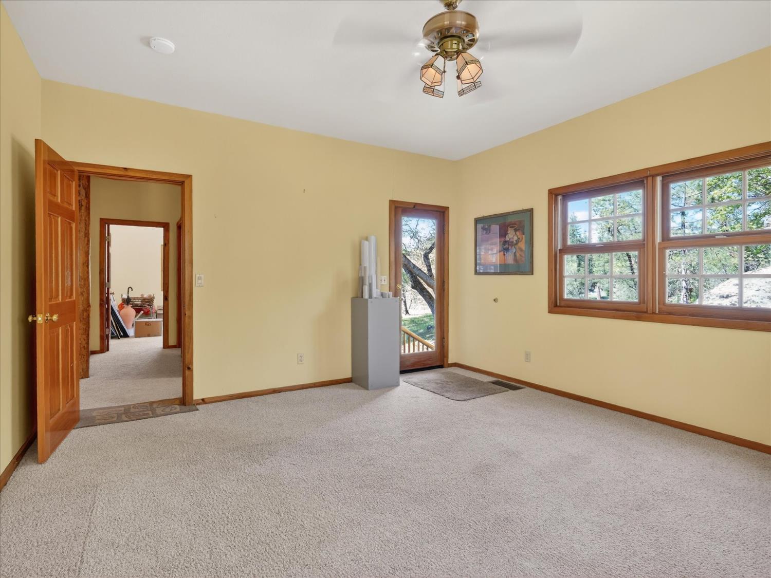 37733 37736 Black Ranch Rd, Oakhurst, CA 93644