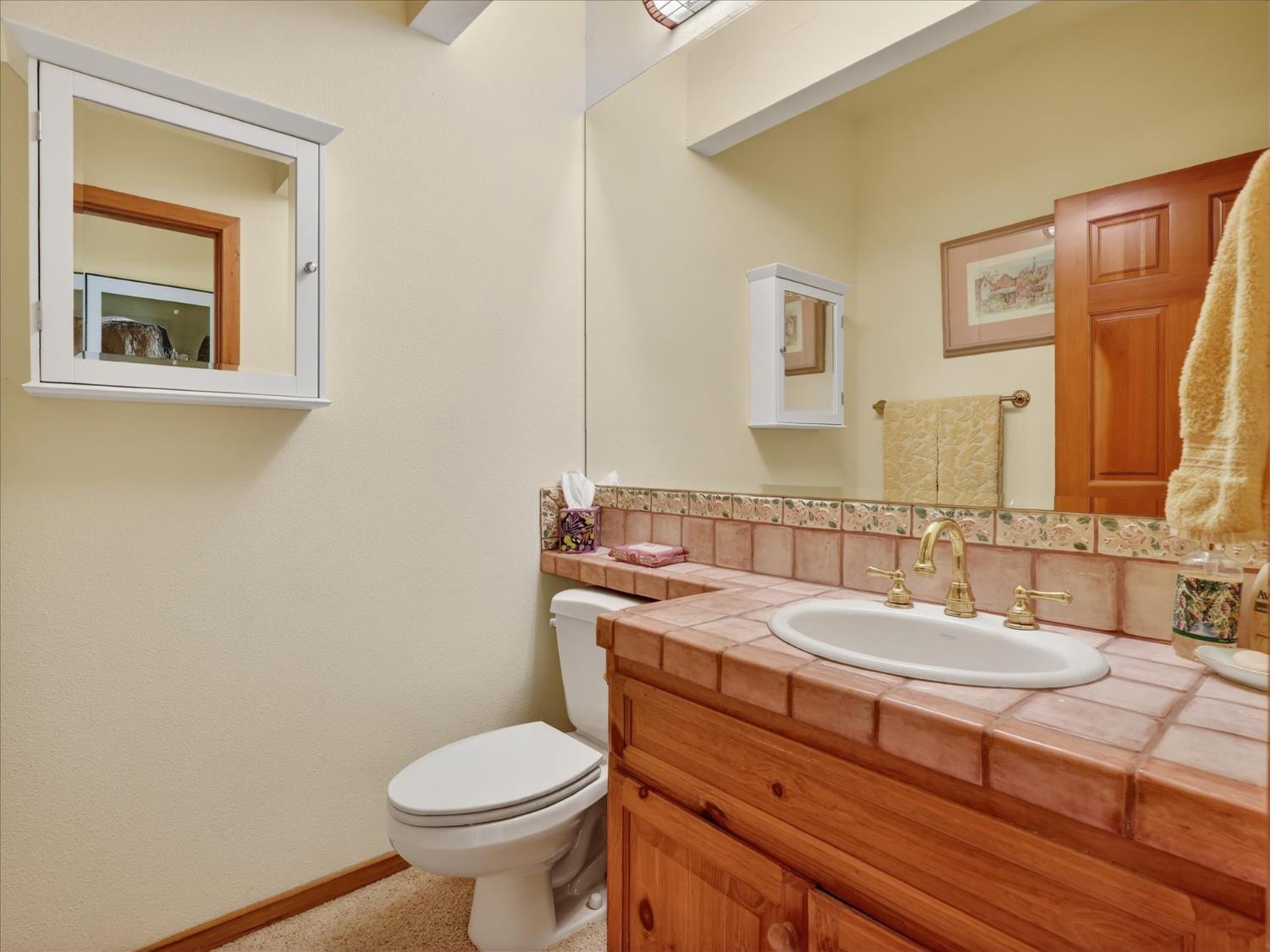 37733 37736 Black Ranch Rd, Oakhurst, CA 93644