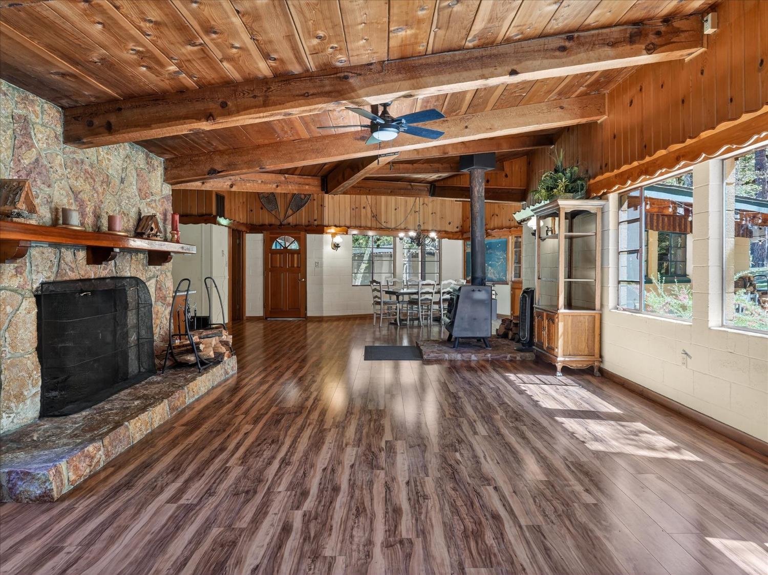 37733 37736 Black Ranch Rd, Oakhurst, CA 93644