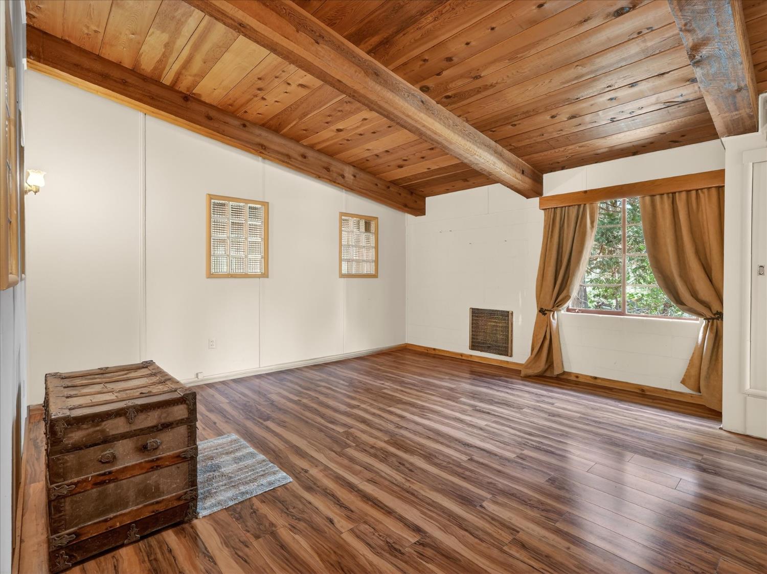 37733 37736 Black Ranch Rd, Oakhurst, CA 93644