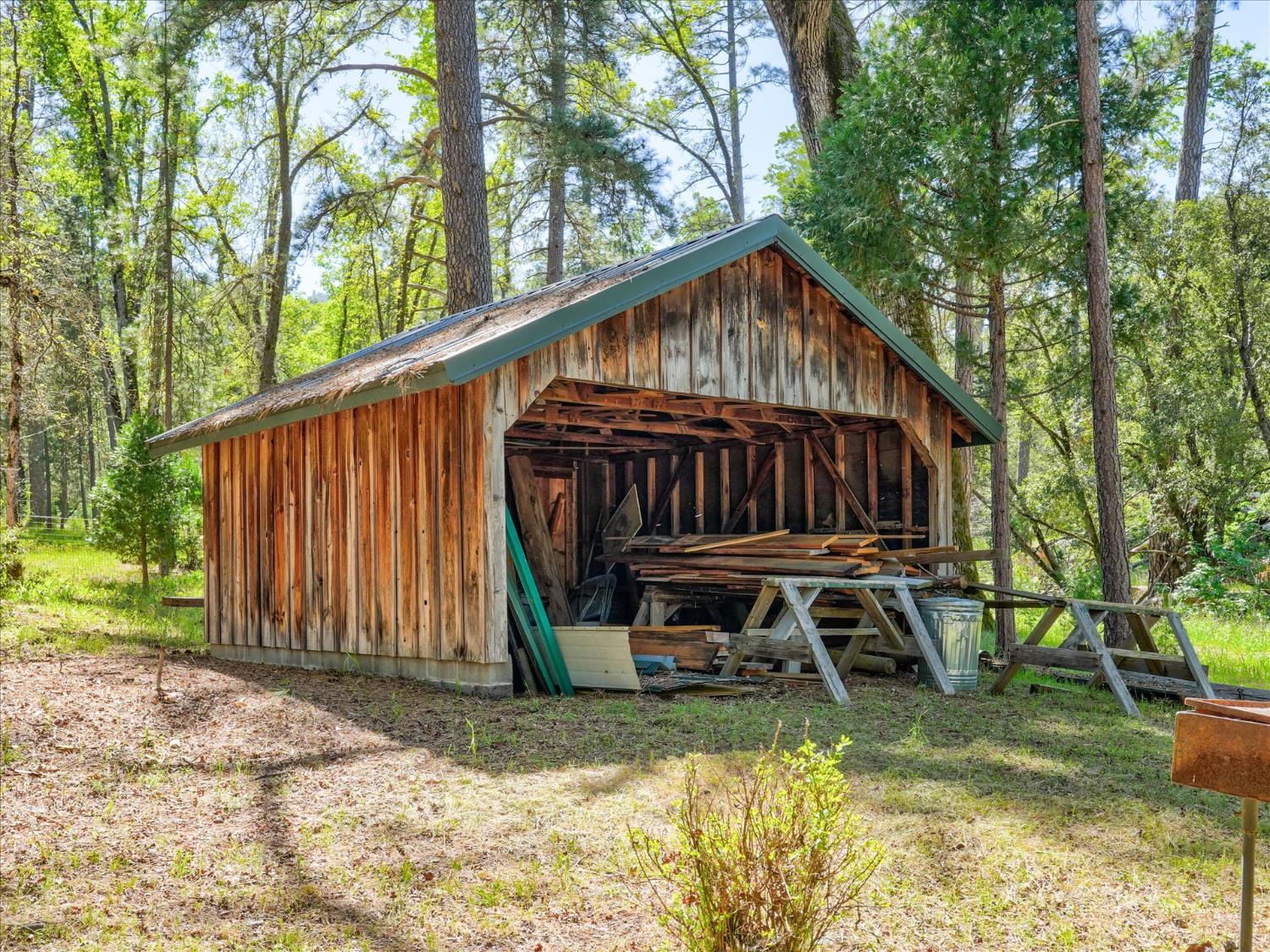 37733 37736 Black Ranch Rd, Oakhurst, CA 93644