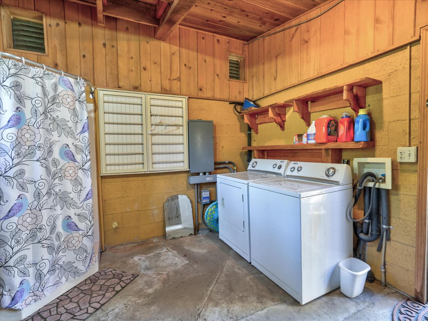 37733 37736 Black Ranch Rd, Oakhurst, CA 93644